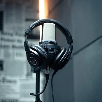 Studio headphones